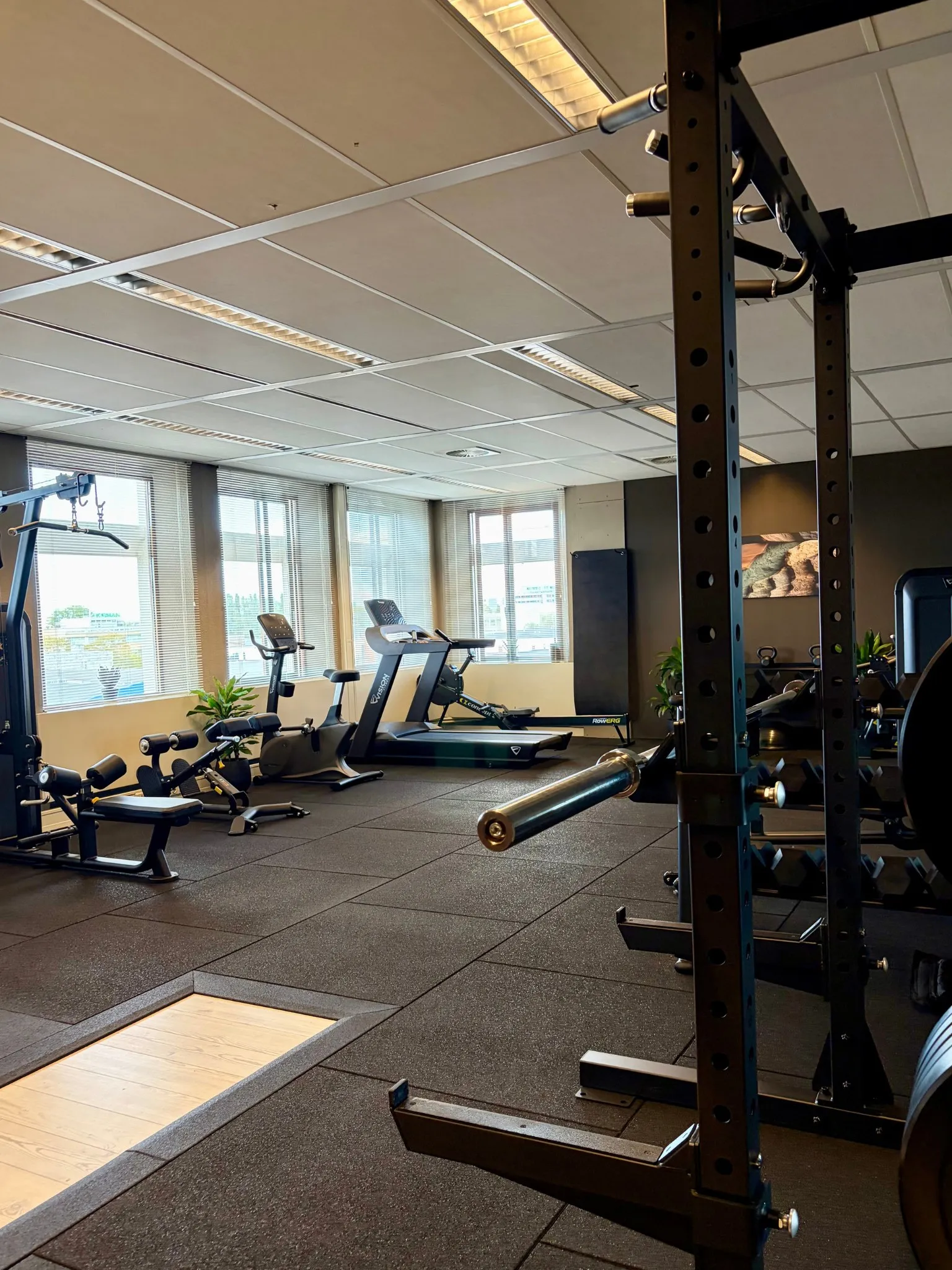 Rek met halterstang in Still Strong Boutique Gym